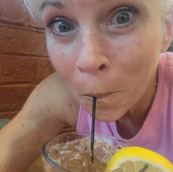 Meet your Posher, Trish - Picture 3 of 13